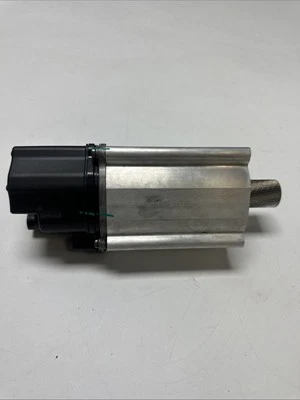 11-16 BMW F10 528i 535i 550i Electric Power Steering Motor OEM 718079540 - Image 1 of 4