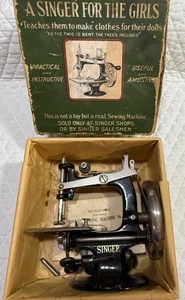 Antiguo SINGER 1914 Nº Máquina de coser infantil 20 con caja original e instrucciones - Imagen 1 de 8