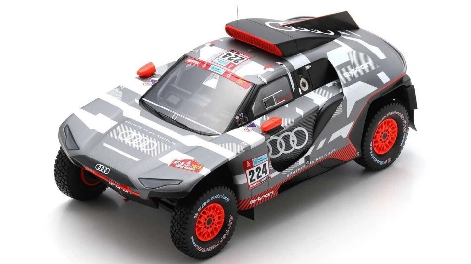 Spark Model AUDI RS Q e-TRON N.224 DAKAR 2022 M.EKSTROM-E.BERGKVIST 1:18 - Immagine 1 di 1