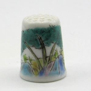 COLLECTABLE THIMBLE CLASSIC ORIENTAL THEME - Picture 1 of 4
