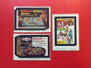 1974 Topps Wacky Packages Series 11 : Moron Chicken, Bird Brain & 61 Magazine EX