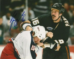 GEORGE PARROS SIGNED ANAHEIM DUCKS FIGHT 8x10 PHOTO! Autograph - Picture 1 of 1