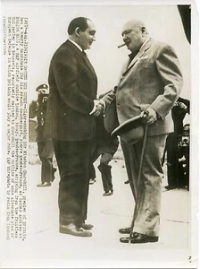 Winston Churchill greets Pierre Mendes-France in London 1954 wire photo - Picture 1 of 1