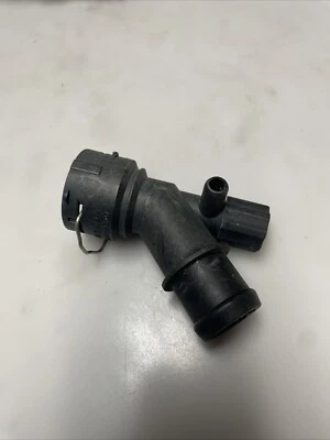 Brida de drenaje de manguera de refrigeración Audi TT 1.8t Quattro 2000-06 1J0121619 A Foto 1 de 4