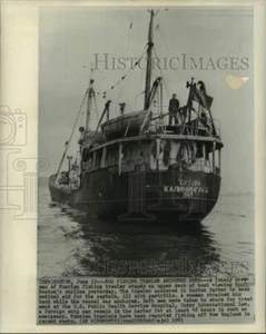 1961 Press Photo Russian Fishing Trawler in Boston Harbor - now41675 - Picture 1 of 4