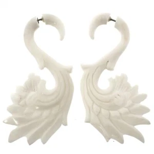 Gefälschte Stärke weiße Bison Knochen Stamm Blume Handschnitzerei Ohrstecker, 2 1/2" - Bild 1 von 3