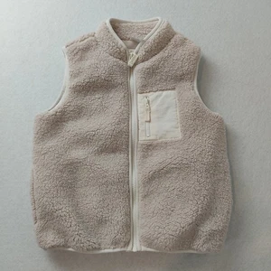 Chaleco polar Anko Kids Sherpa beige crema talla 7 cálido cremallera estilo acolchado - Imagen 1 de 6