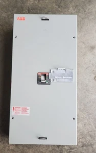 XT1ENCL125S ABB XT1 Leitungsschutzschaltergehäuse mit SACE Tmax 100Amp Schutzschalter - Bild 1 von 10