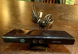 Xbox 360 Kinect Sensor - Picture 1 of 4