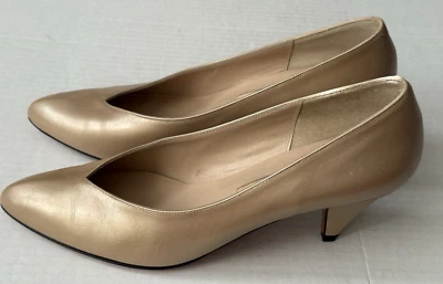 Vintage Amalfi Gold Leather Pumps Kitten High Heels Women's Size 8.5 AA - Image 1 of 4