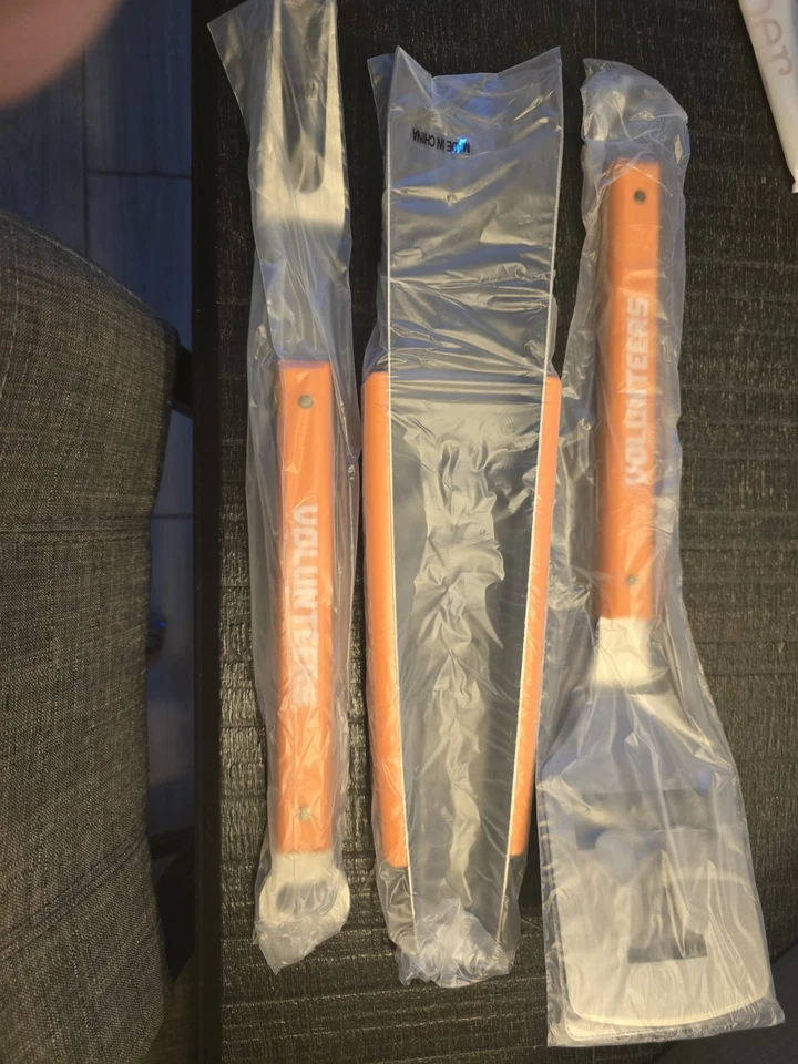 Tennessee Volunteers Juego de Parrilla Herramientas para Barbacoa Espátula Pinzas y Tenedor Foto 1 de 1