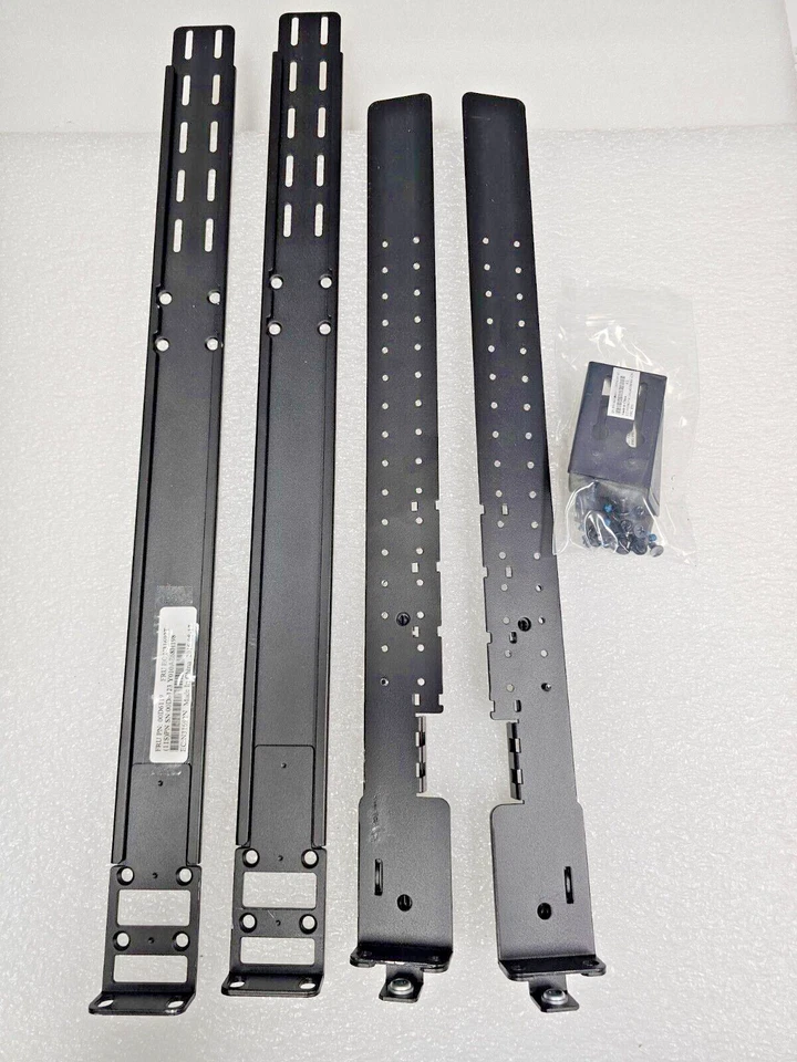 IBM 00D6119 Adjustable 19" 4 Post Rail Kit for G8264 G8052 Bladeswitch 00D6123 - Image 1 of 1