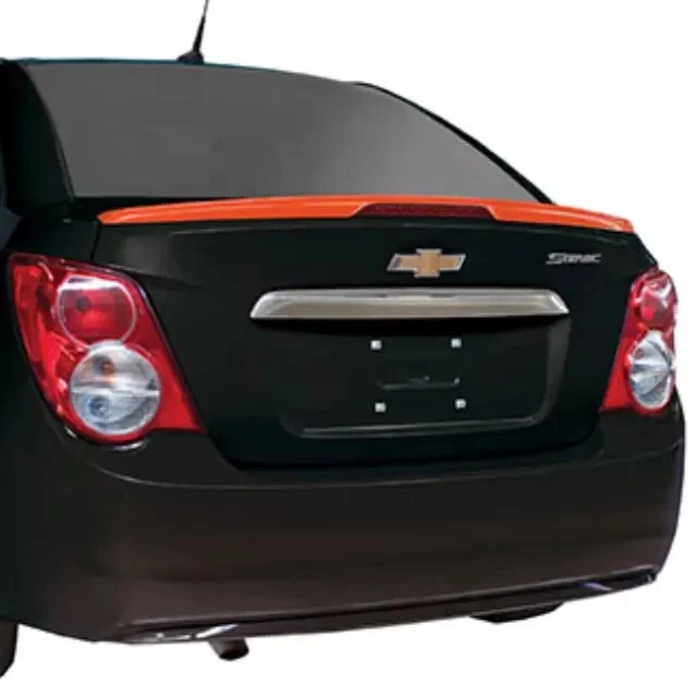 GM OEM 2012-2016 Chevrolet Sonic Spoiler, Rear, Flush Mount - 95328343 - Imagem 1 de 1