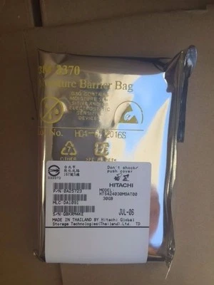 *New* Hitachi HTS424030M9AT00 (0A25723) 30GB, 4200RPM, 2.5" IDE Internal HDD - Image 1 of 2