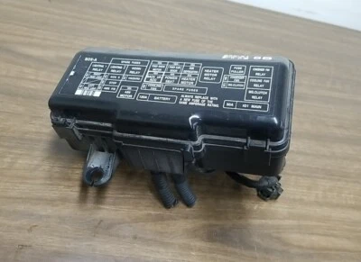 2001-2004 Honda Odyssey 3.5L Engine Fuse Box OEM - Image 1 of 4