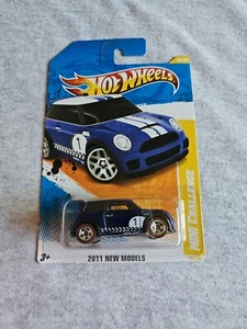 2011 Hot Wheels MINI CHALLENGE Blue 30/244 GREAT CARD New Models REDLINES - Picture 1 of 6