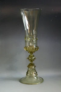 VERY LARGE ANTIQUE 19TH CENTURY VENETIAN WINE  GLASS - 38 CM - Picture 1 of 4