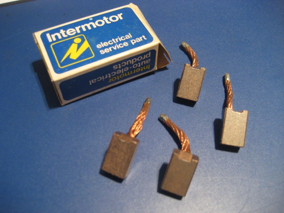 Toyota Oldtimer Ersatzkohlen Anlasser MD 604067, Intermotor No. 6678, NOS Teile - Bild 1 von 3