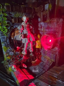 Custom DIORAMA Pennywise SEWER IT Dancing Clown im Maßstab 1:10 - für 7" Actionfigur - Bild 1 von 11