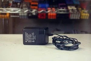 Electro-Harmonix EHX 9.6V / 200mA USA Power Adaptor - Picture 1 of 2