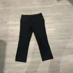 Banana Republic Women's Black Capri Pants Size 4; 22 1/2 inch inseam - Picture 1 of 5