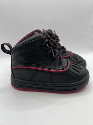 Nike ACG Woodside 2 Botas Altas para Bebé Niño Pequeño Impermeables Negras 524878 001 Talla 5.5 Foto 1 de 4