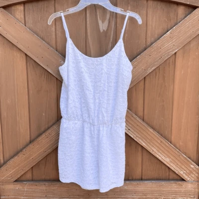Papaya White Eyelet/Lace Romper. Size Small. Boho Festival Beach Summer VGUC - Image 1 of 4