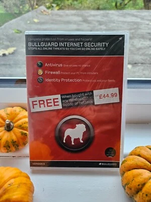 BullGuard Internet Security 9.0 3 User (PC CD) - Sealed Collectible Software! - Image 1 of 2