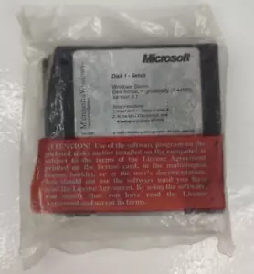 Unopened MICROSOFT WINDOWS NT Version 3.1 Operating System floppy disk - Picture 1 of 5