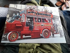 Day Trip to Canterbury Golden Memories With 8 Pull Out Postcards 1982 - Imagen 1 de 6