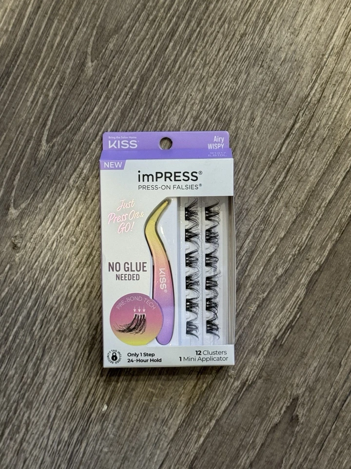 KISS imPRESS Pestañas Falsas Racimos de Pestañas Falsidades Airy Wispy Con Aplicador Foto 1 de 1