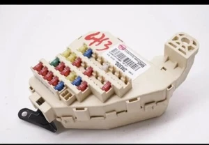 09-14 Hyundai Genesis Right Cabin Fuse Junction Box RHD Under Dash 91950-3M300 - Picture 1 of 1