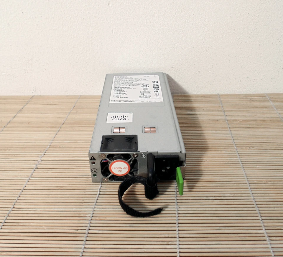 Cisco UCSC-PSU2V2-1200W 1200W / 800W V2 AC Power Supply for 2U C-Series Servers - Bild 1 von 1