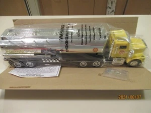 Camión cisterna de juguete Nascar 1998 Shell 1:36 alimentado por batería - Imagen 1 de 7