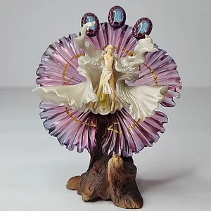 Final Fantasy Creatures Fan Book Vol #2 3.5" Yuna Floral Fallal Figure Builder - Bild 1 von 4