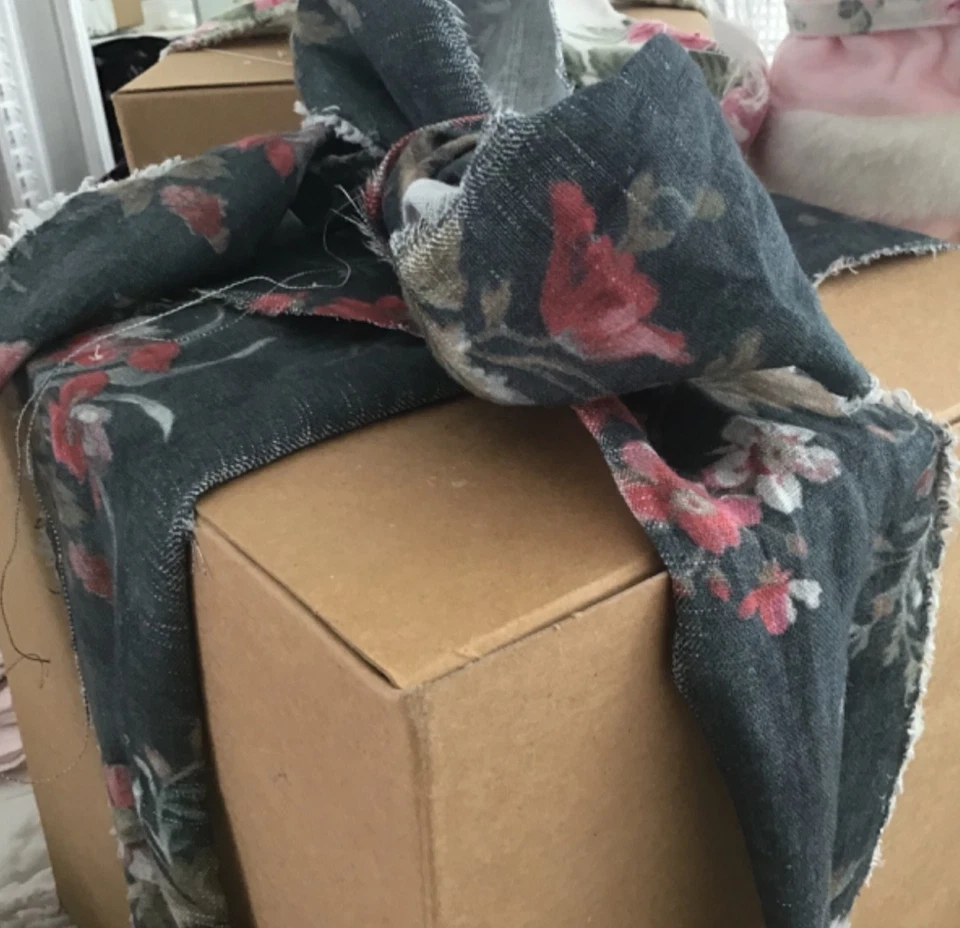 8.5 码 Rachel Ashwell Shabby Chic 假日工艺丝带 Prarie 玫瑰亚麻背面 — 第 1/4 张图片