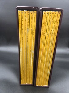 Lot of 12 National Geographic Magazines 2008 Full Set W/ Faux Leather Binders  - Bild 1 von 7