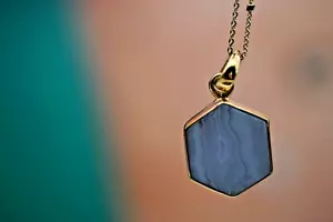 Sterling Silver 925 Pendant Necklace Gold Plated Hexagonal Design 5.25g - Picture 1 of 8