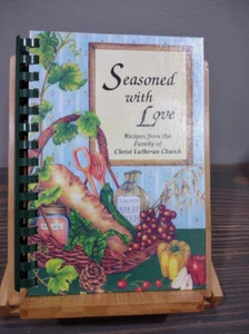 Seasoned With Love Cookbook Christ Lutheran Church Englewood Florida 2001 - Imagen 1 de 10