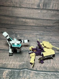 Transformers Buzzworthy Bumblebee And Bitzwing Autotrooper Incomplete - Picture 1 of 16