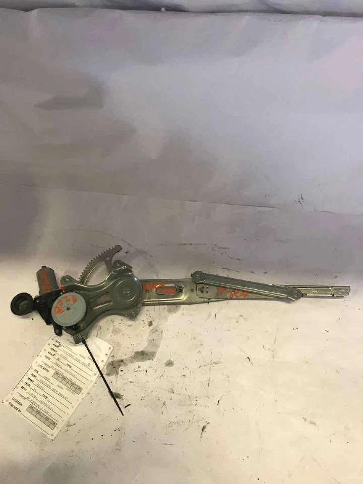 Front Door Regulator SCION TC Right 11 12 13 14 15 16 Foto 1 de 3