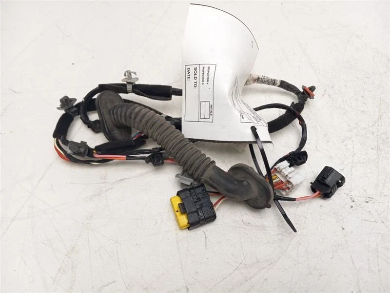 RIGHT SIDE EXHAUST MANIFOLD FOR NISSAN XTERRA 2005 - 2008 - Image 1 of 4