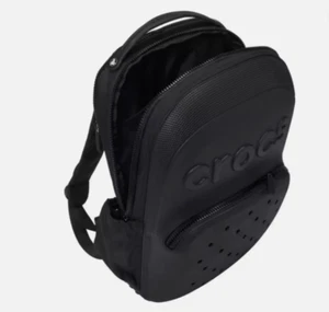 NEW CROCS Classic Backpack 210190 BLACK UNISEX SIZE / Express Shipping - Picture 1 of 3