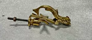Battiporta pesce ottone vintage fatto a mano Cutajar funziona Malta con piastra posteriore - Foto 1 di 5