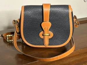 BOLSO MENSAJERO PEQUEÑO DOONEY & BOURKE NEGRO - Imagen 1 de 5