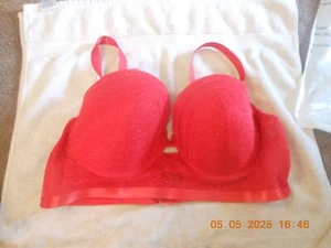 L - BLACK FUCHSIA CO. / 44D / BUSTIER STYLE PUSH UP / LACED / RED ❤️❤️❤️❤️❤️❤️❤️ - Picture 1 of 6