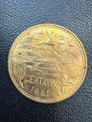 Moneda de 20 centavos de latón de México 1965 #F7352 Foto 1 de 2