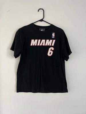 Camiseta LeBron James Vintage Juvenil Talla XL Negra Miami Heat #6 Foto 1 de 4
