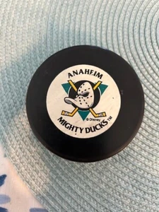 1990's Anaheim Mighty Ducks Official NHL Puck - Picture 1 of 2