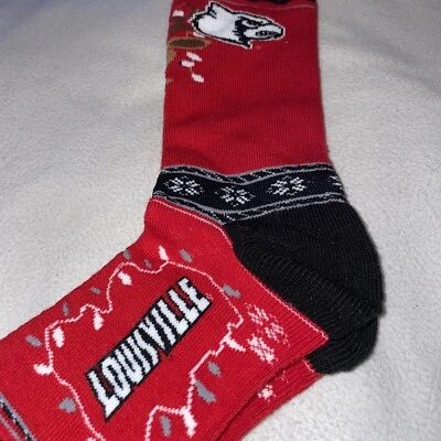 Новый Louisville кардиналов Sport уродливые носки свитер Рождество теплый размер для взрослых большой - Изображение 1 из 4